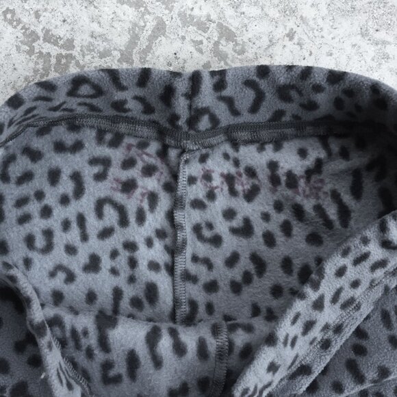 Grey Feline Print Microfleece Lounge Pants NWOT - Picture 4 of 5